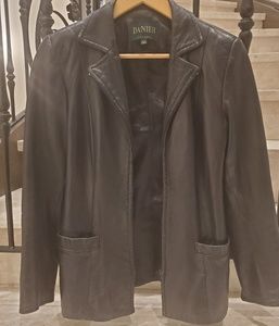 💯% authentic Daniel leather jacket